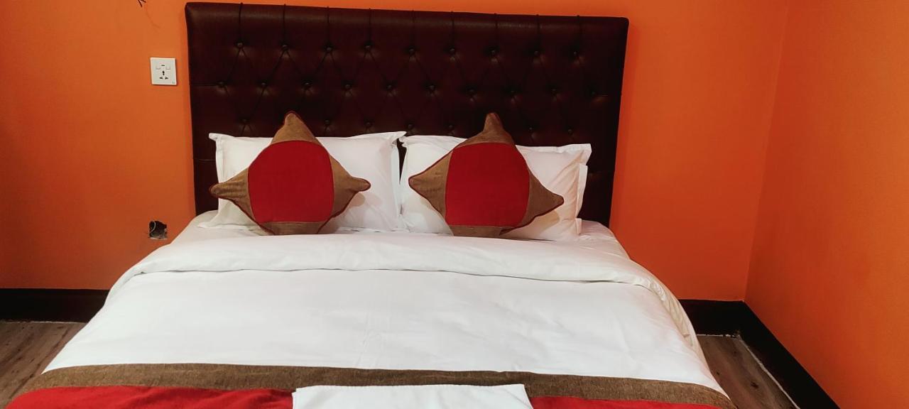 Nepalaya Home Hostel กาฐมาณฑุ ภายนอก รูปภาพ