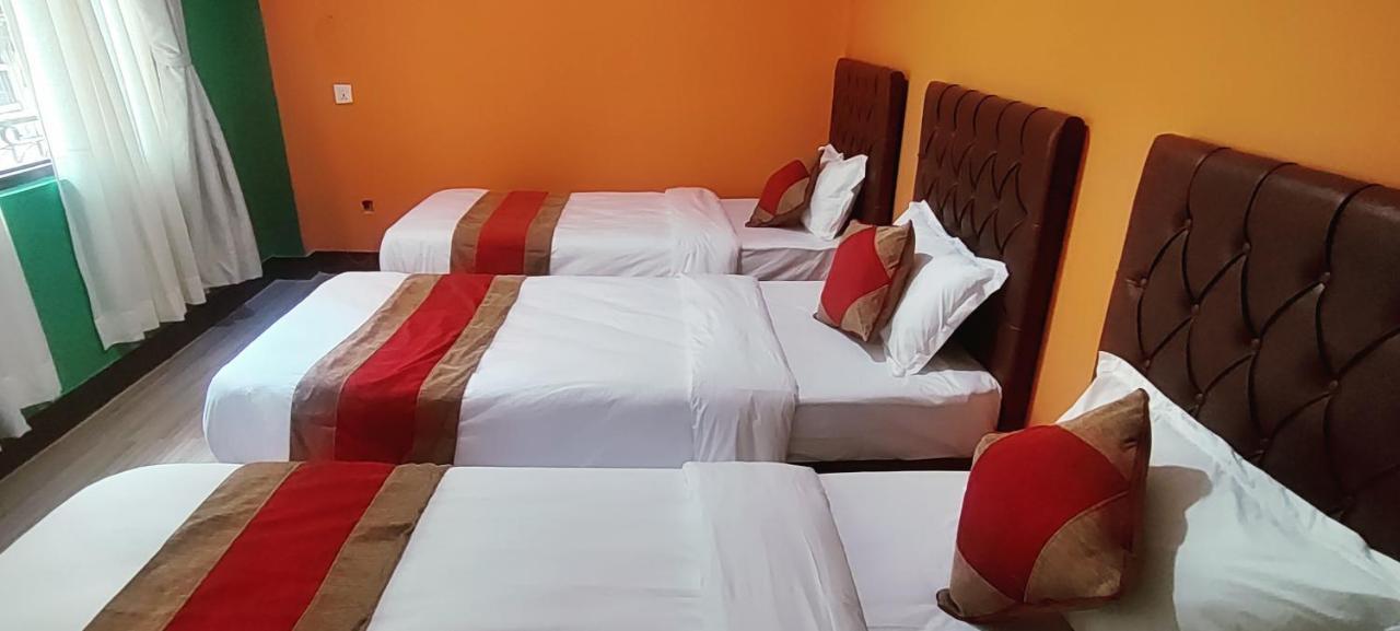 Nepalaya Home Hostel กาฐมาณฑุ ภายนอก รูปภาพ
