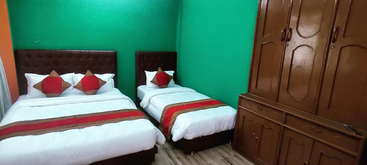 Nepalaya Home Hostel กาฐมาณฑุ ภายนอก รูปภาพ